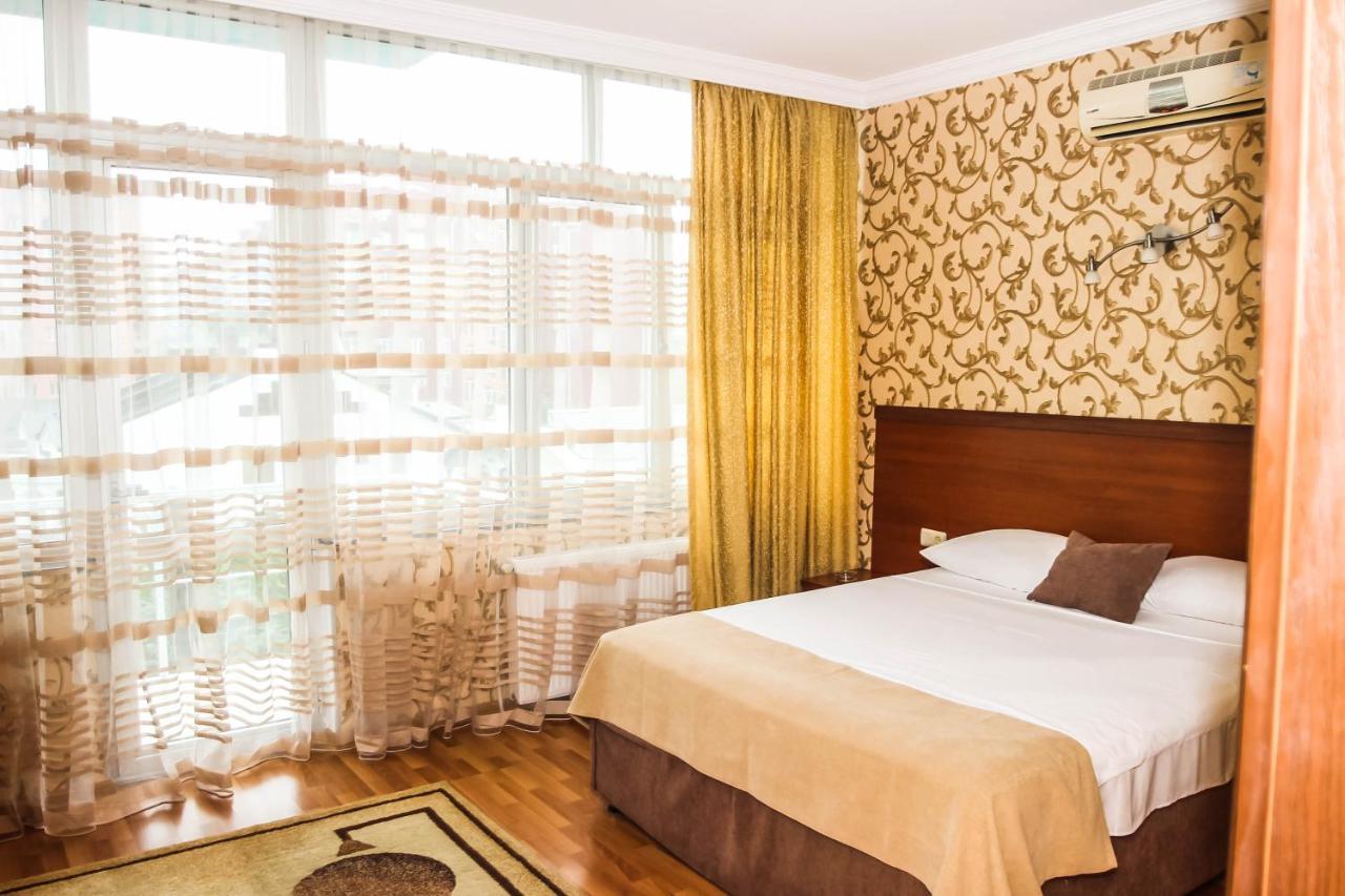 Hotel Istanbul Batumi Exteriér fotografie